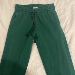 green aritzia boyfriend sweatpants